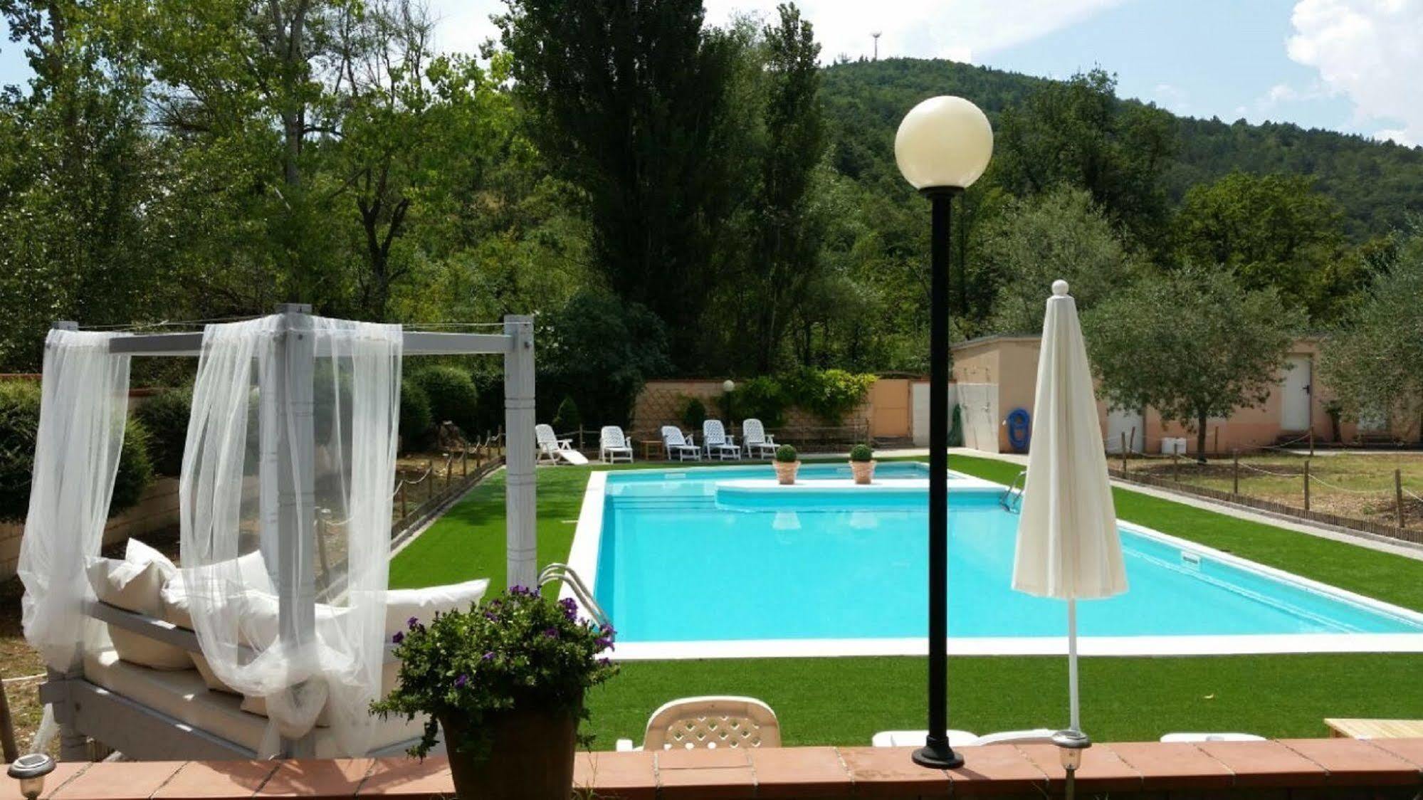 Hotel Borgo Antico Fabriano Exterior foto